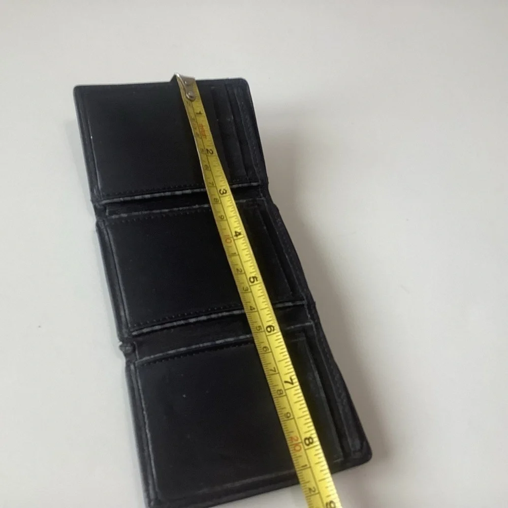 Eddie Bauer Black Leather trifold Wallet